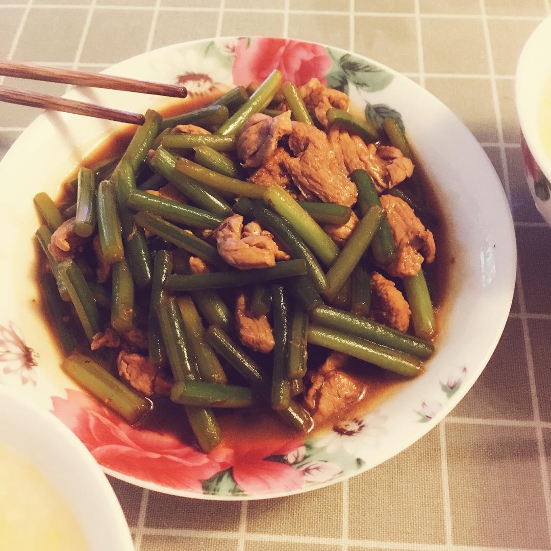 蒜薹炒肉丝