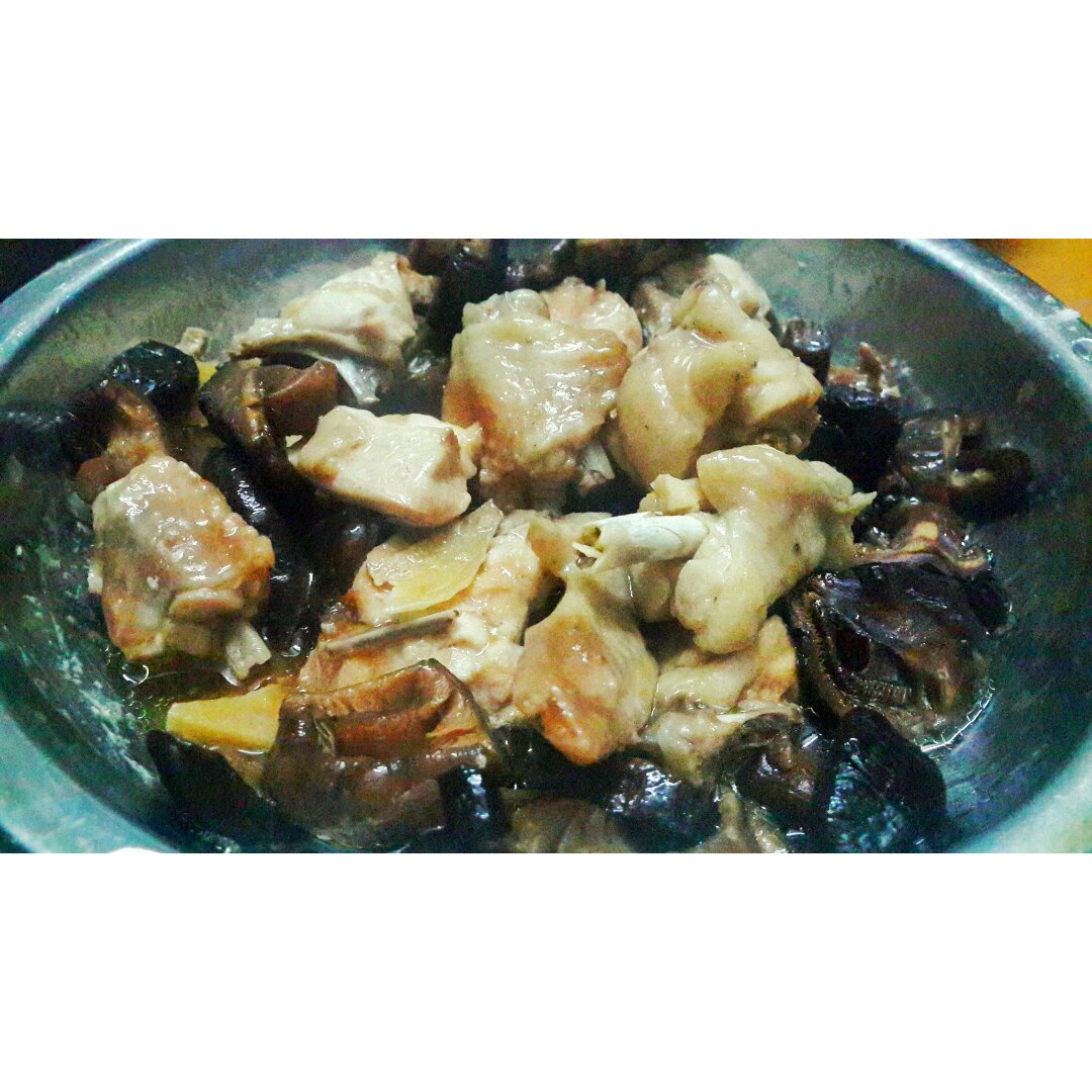 香菇蒸滑鸡