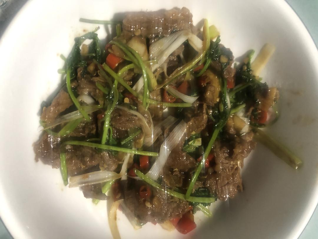 香菜牛肉