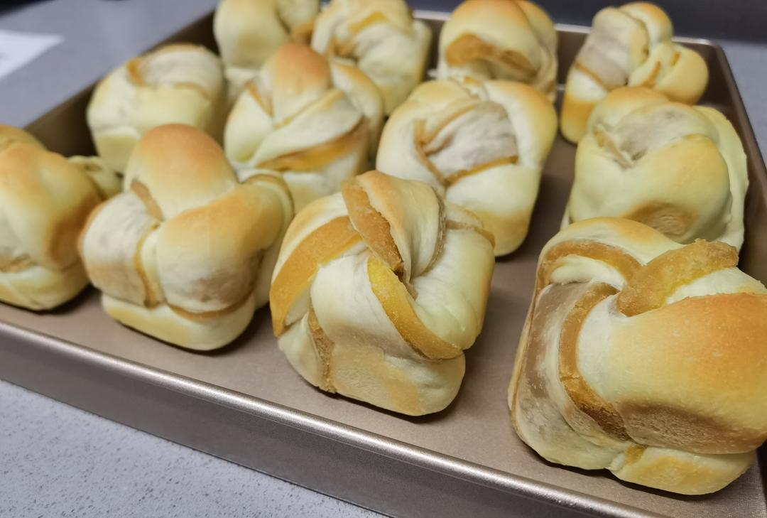 迷你豆沙吐司｜红豆面包｜一口一个