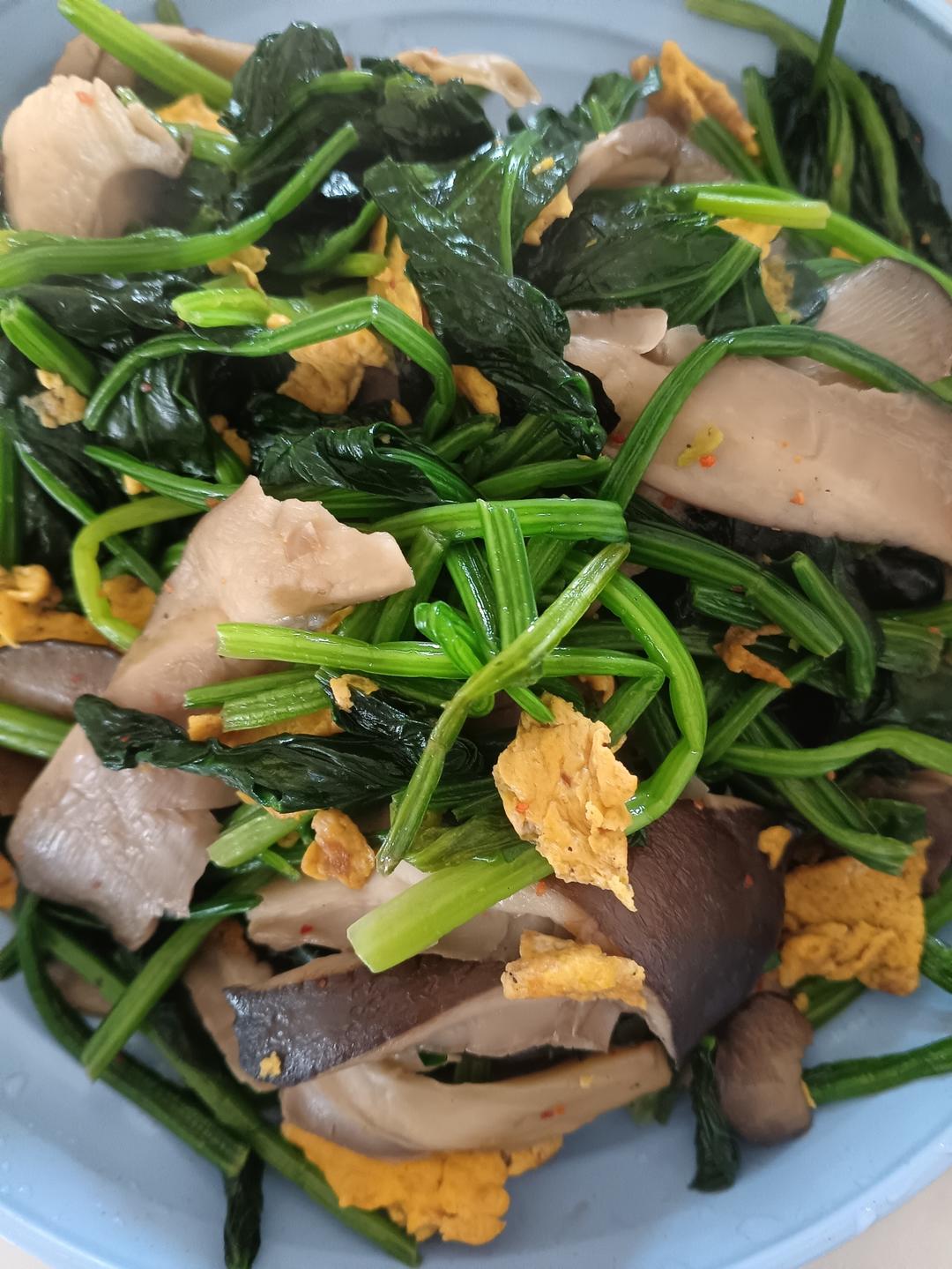 低卡平菇菠菜炒鸡蛋
