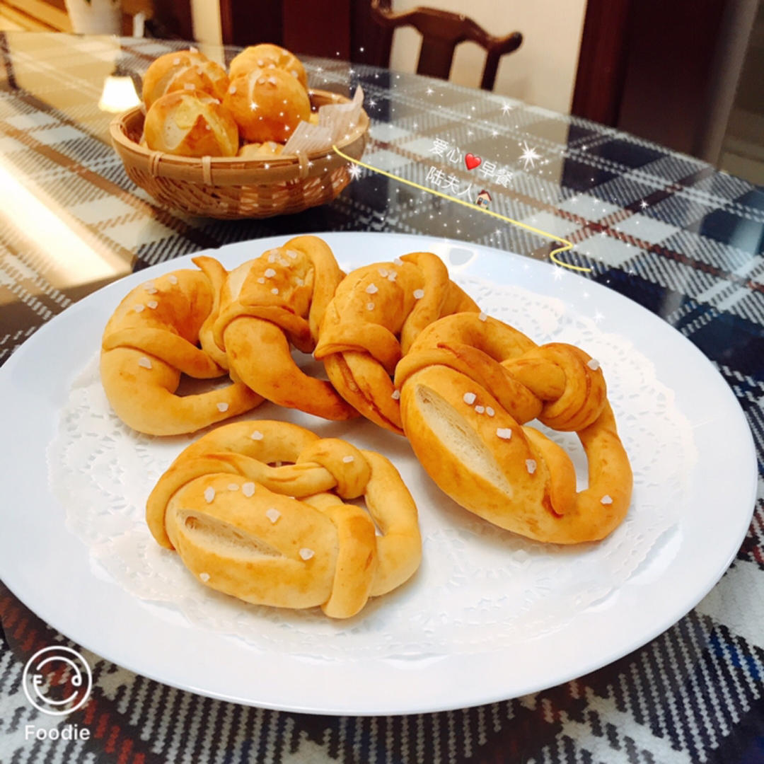 碱水小丸子（超可爱好操作的碱水面包）