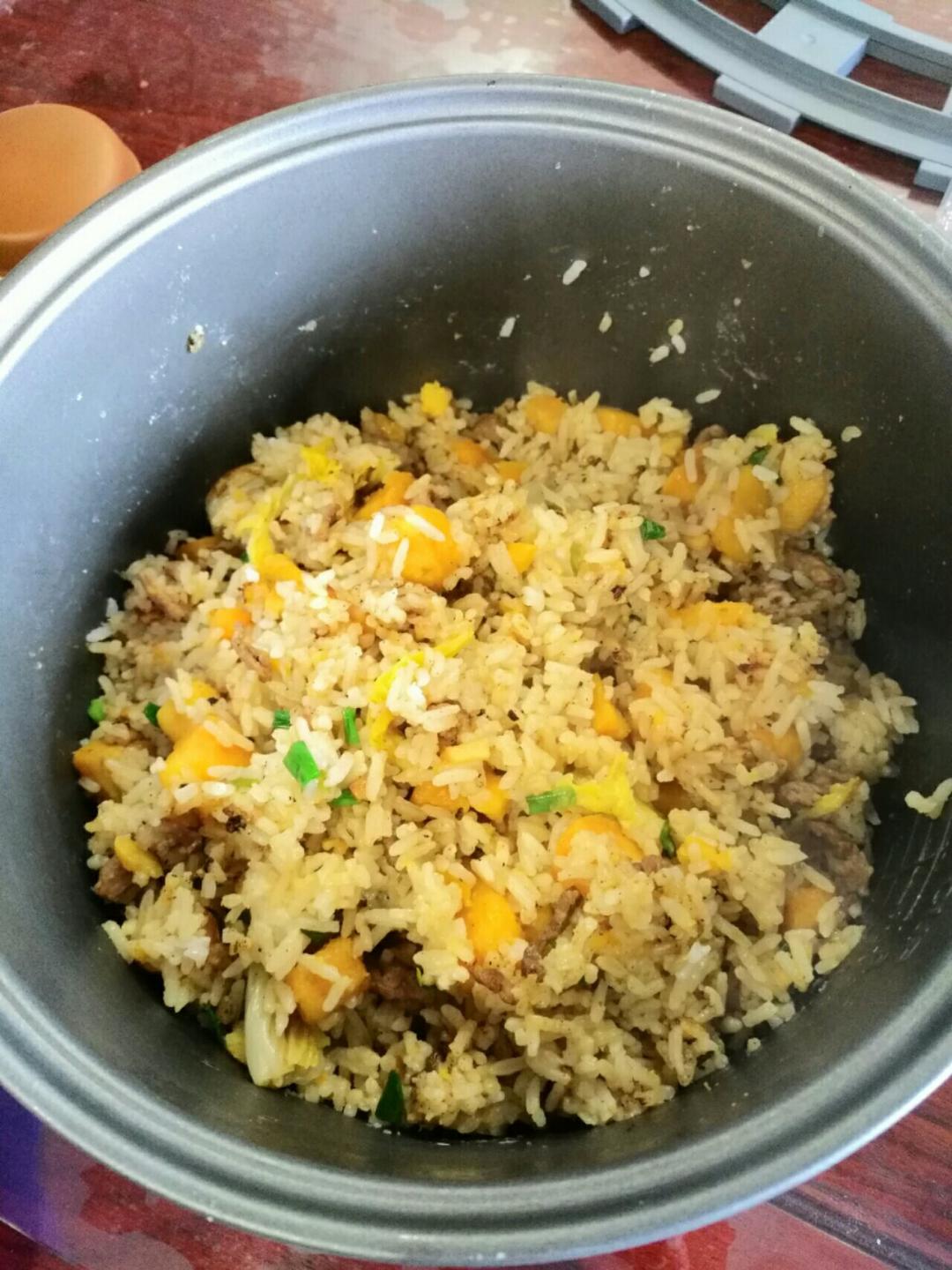 美味到不行的南瓜饭