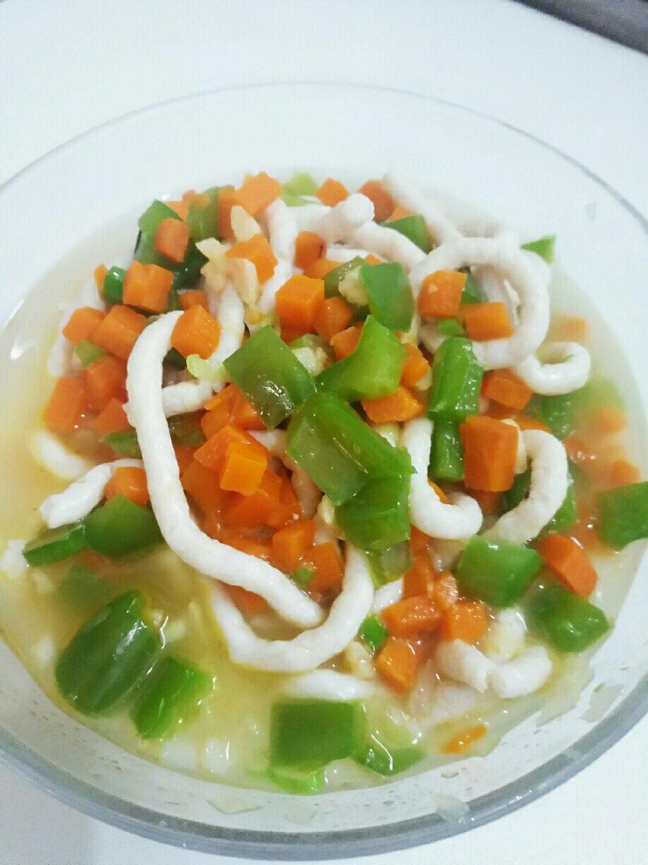 香浓鱼丸蔬菜汤
