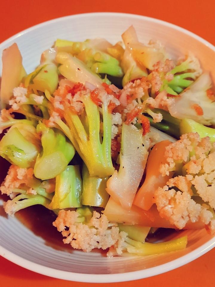 清炒花菜