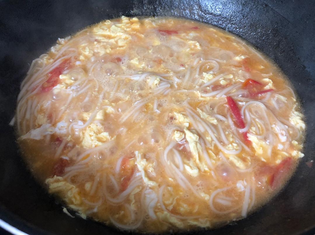简单早饭西红柿鸡蛋挂面