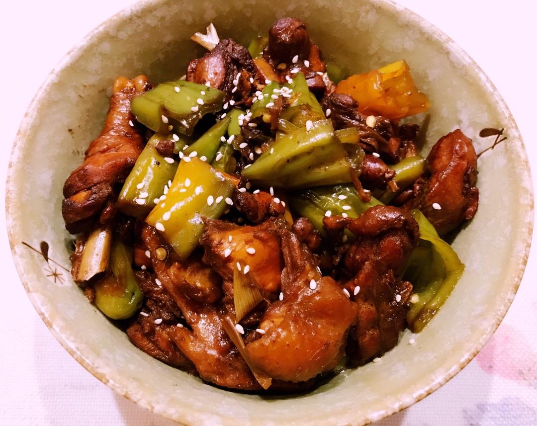 红烧鸡块炖土豆