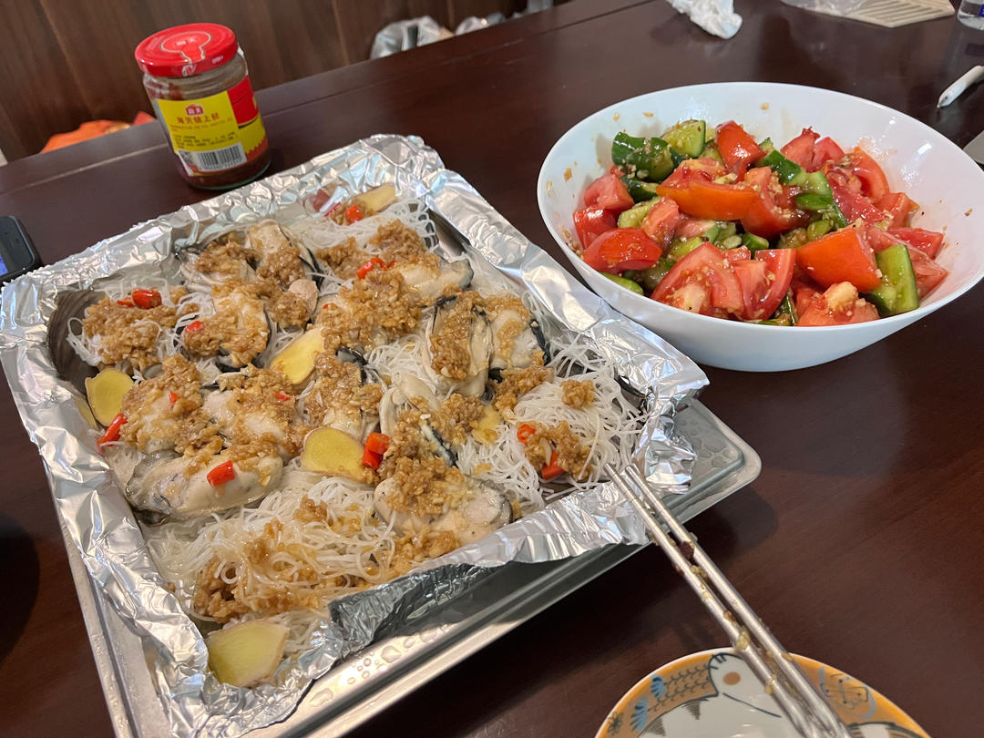 蒜蓉粉丝蒸生蚝（不用烤也很美味）