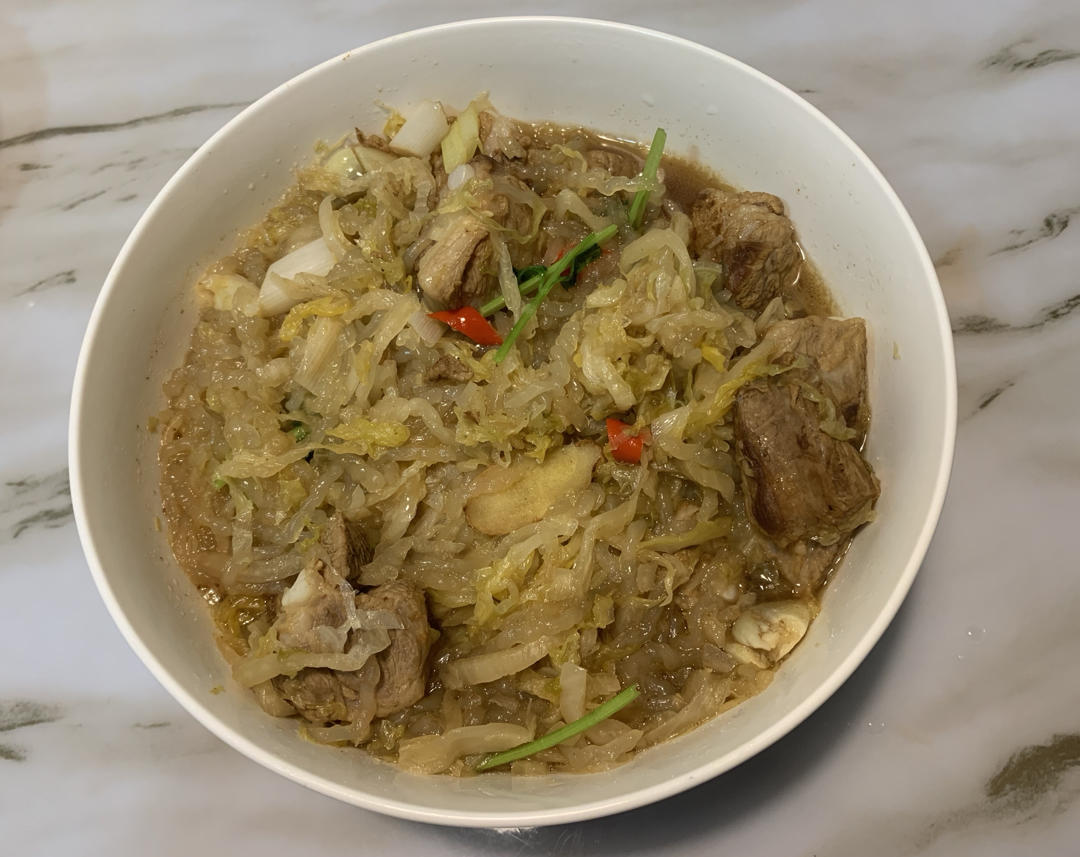 酸菜炖排骨