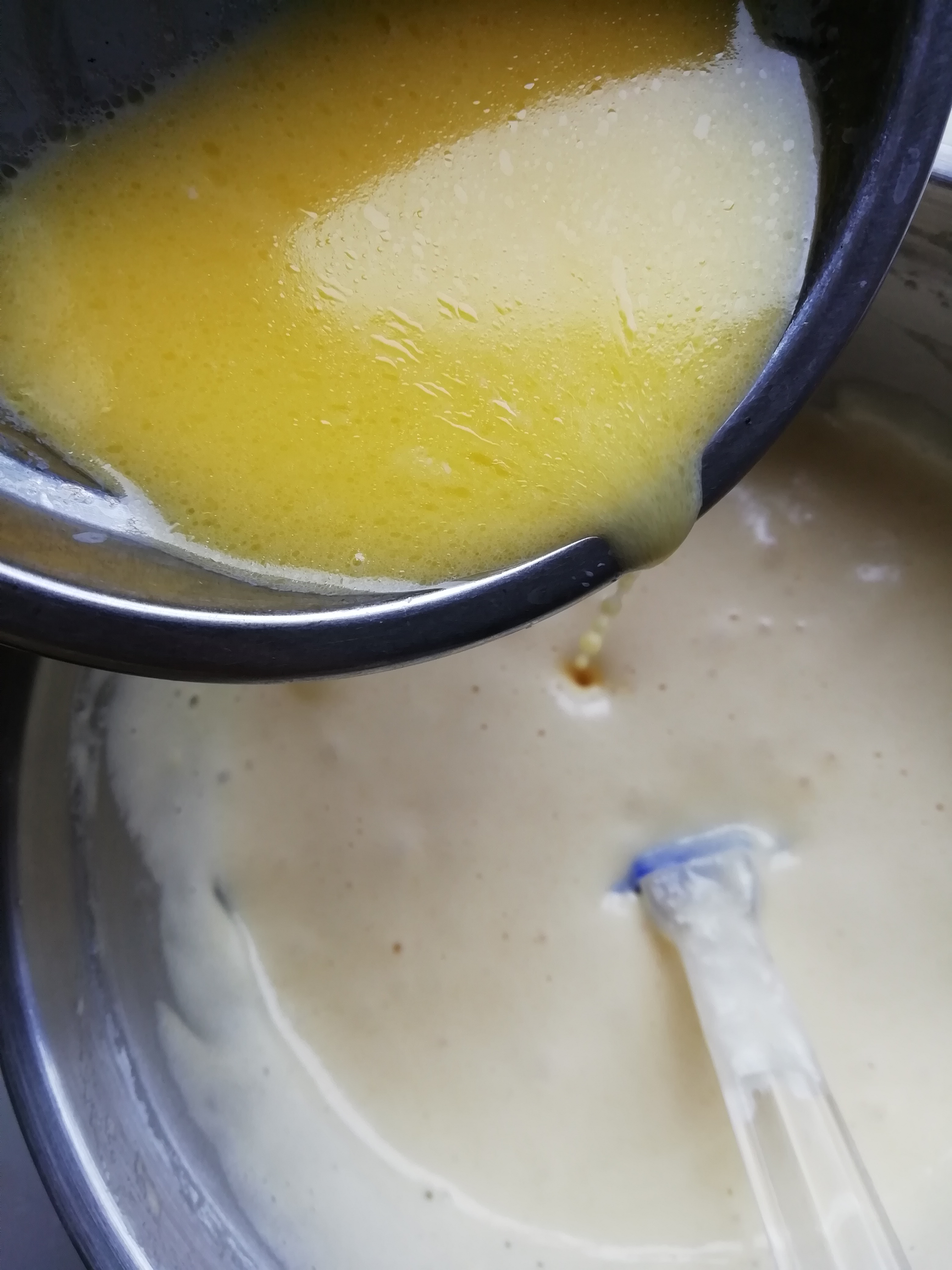 黄油版海绵蛋糕的做法 步骤7