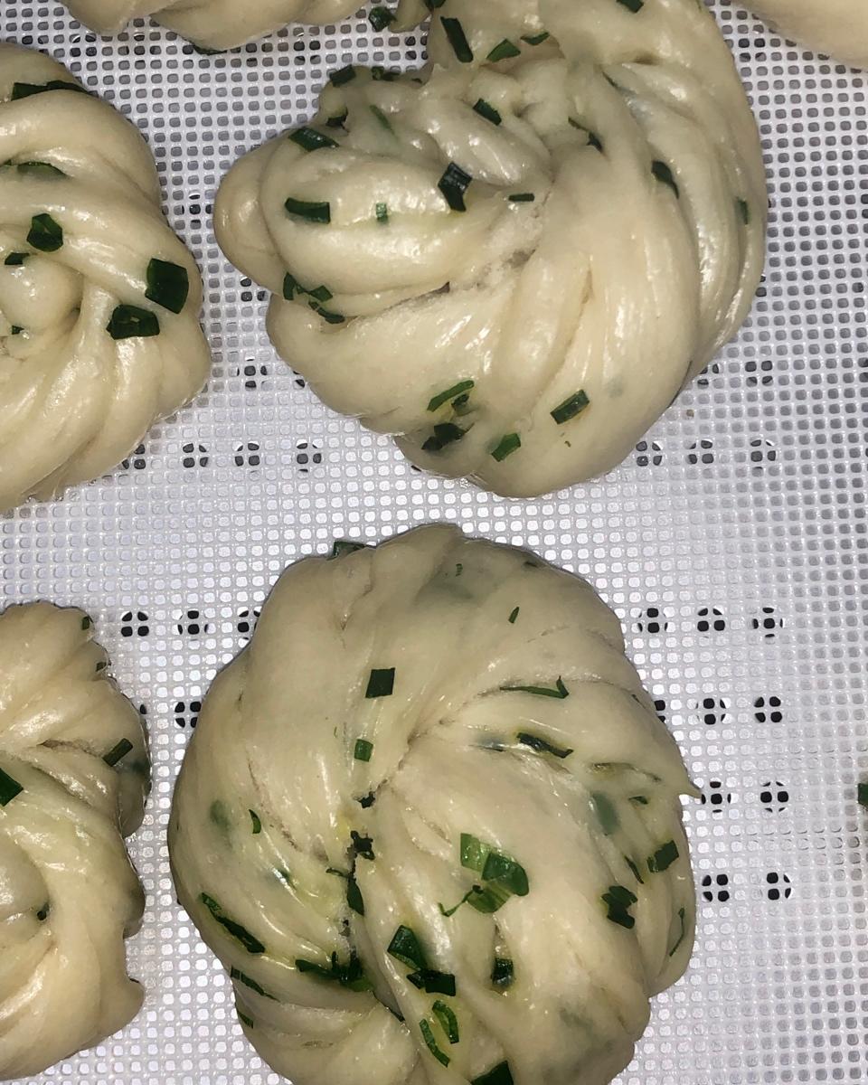 香葱银丝花卷【附扭花卷视频】