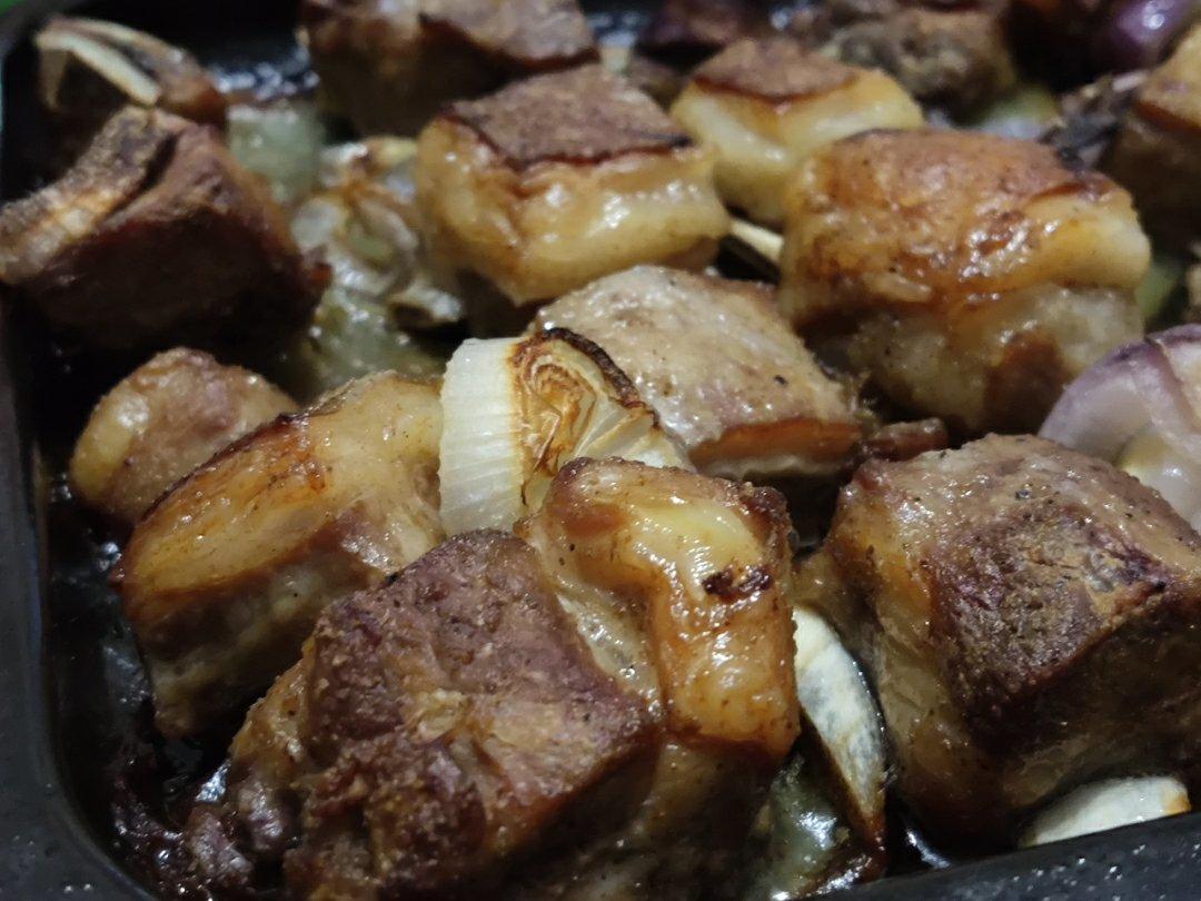 孜然羊排烤土豆