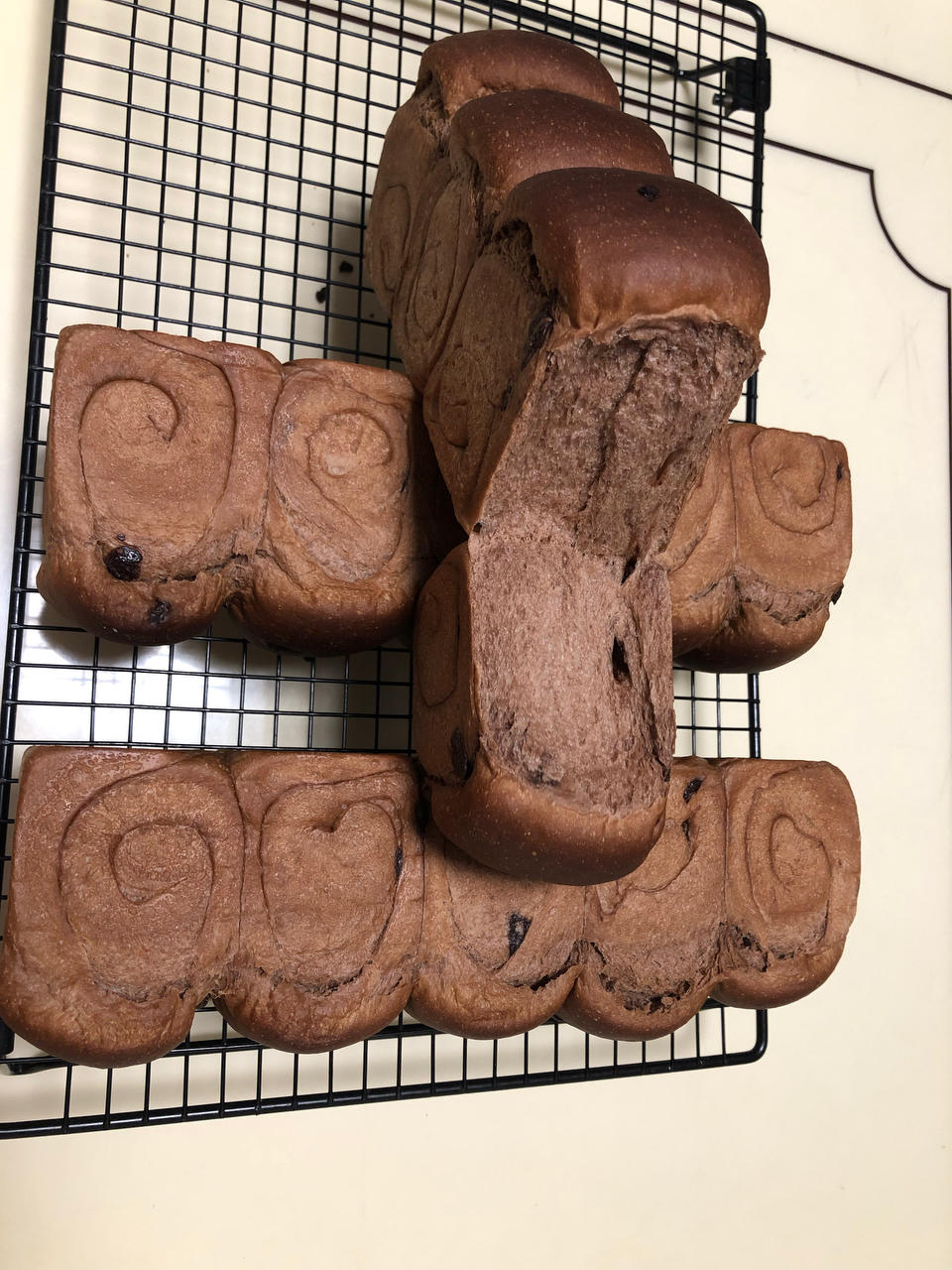 巨~巨好吃的巧克力奶油吐司