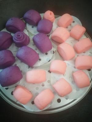 紫薯馒头（草莓馒头）的做法 步骤2