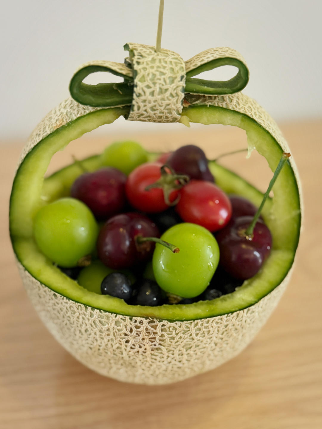 少女心爆棚的哈密瓜水果篮