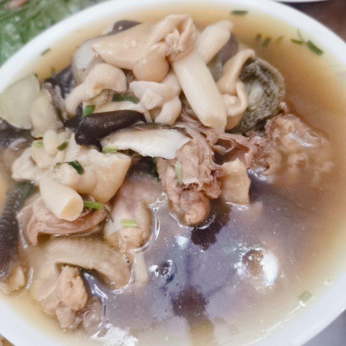 滋补鲍鱼鸡汤