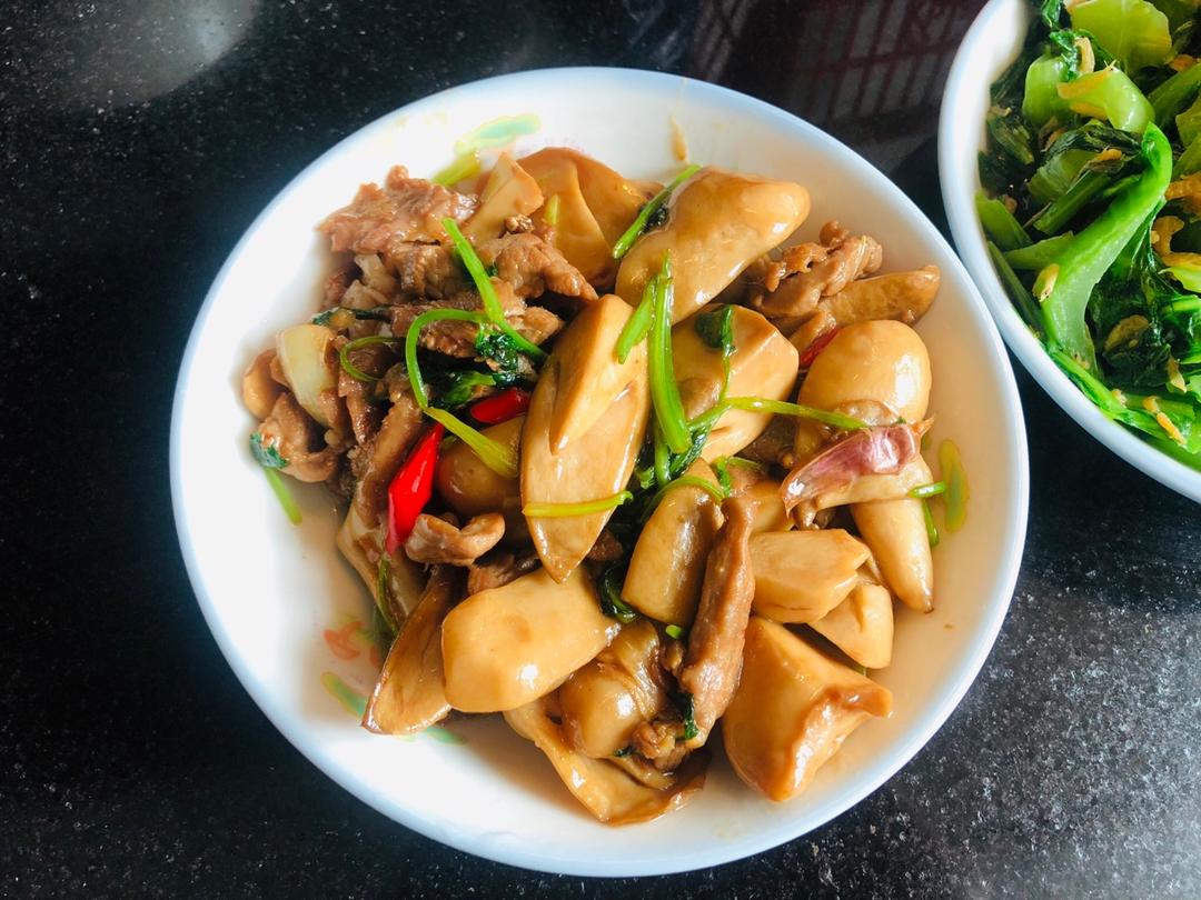 atimelyrain做的草菇炒肉片