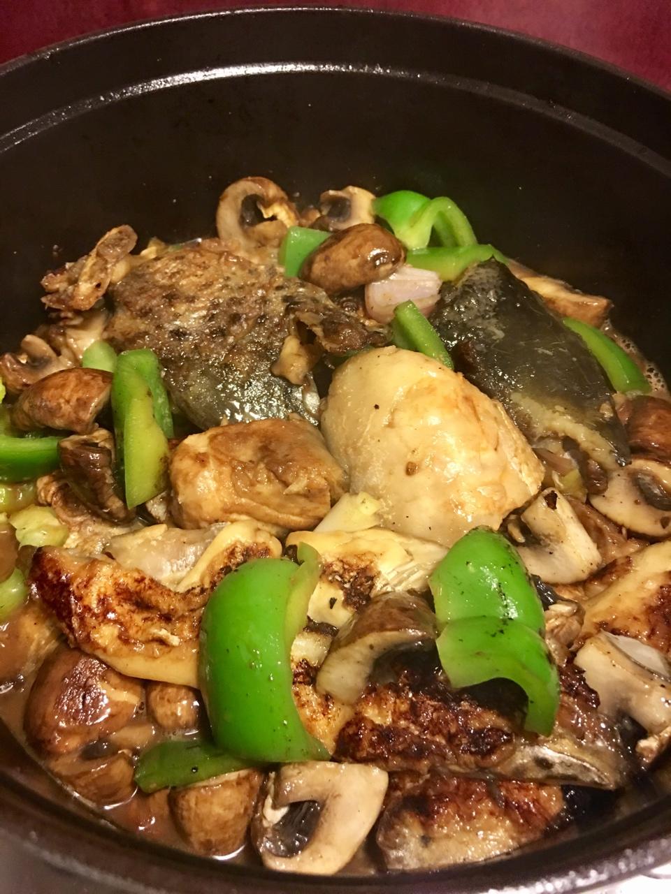 这么做《中餐厅》里的砂锅鱼头煲，超简单！
