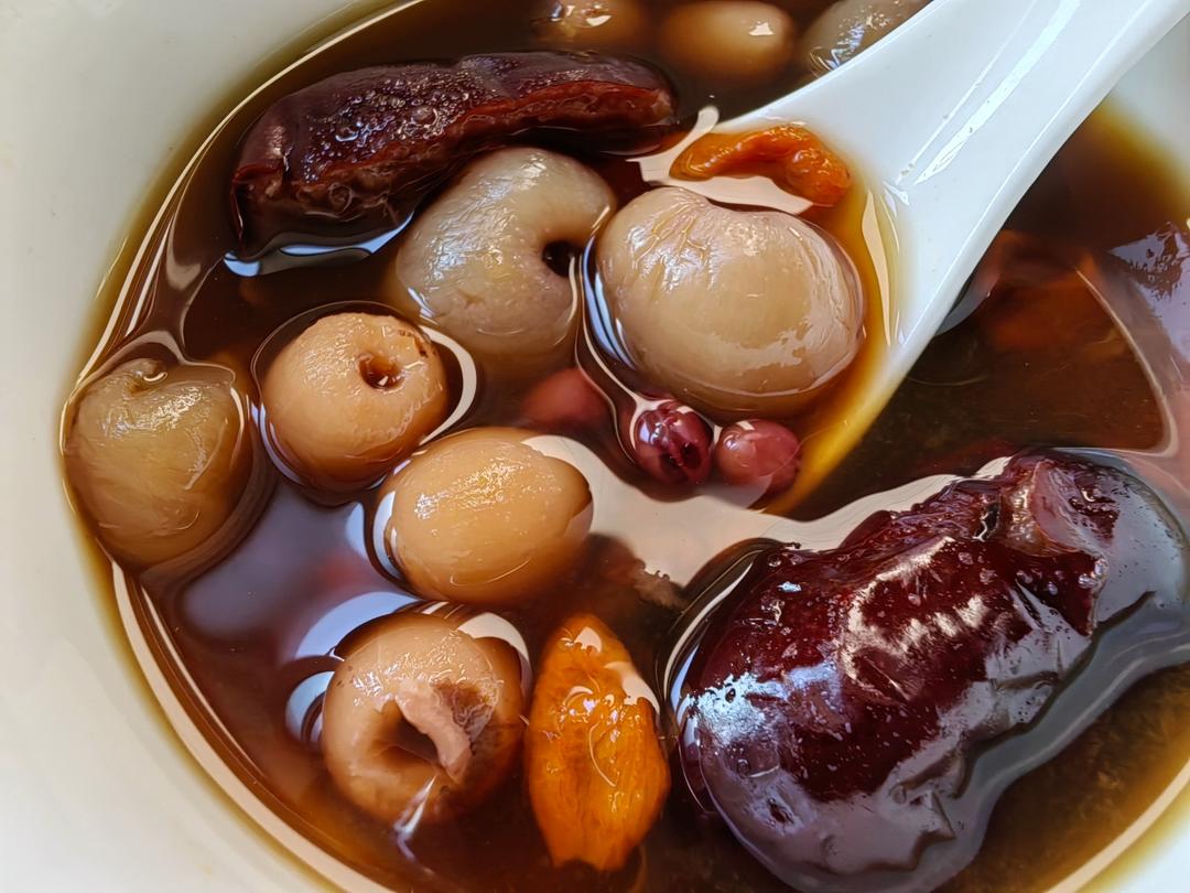 五红汤｜不油腻的下奶汤