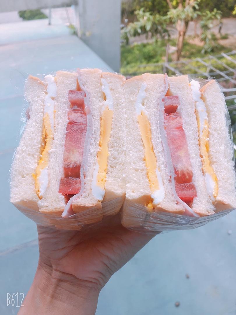 吐司，很吐司的吐司