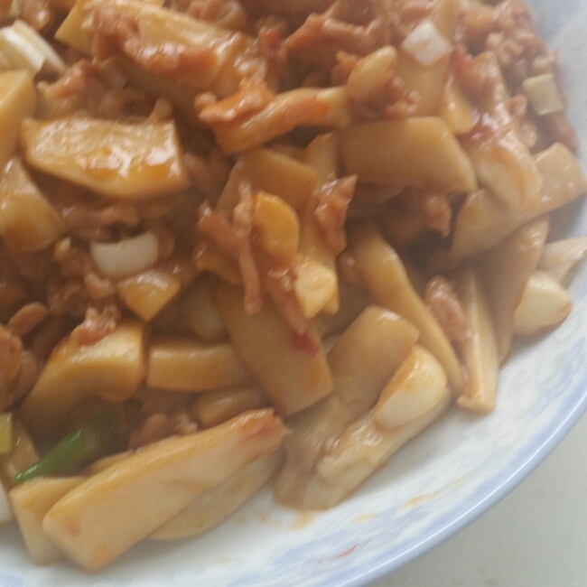 杏鲍菇炒肉丝