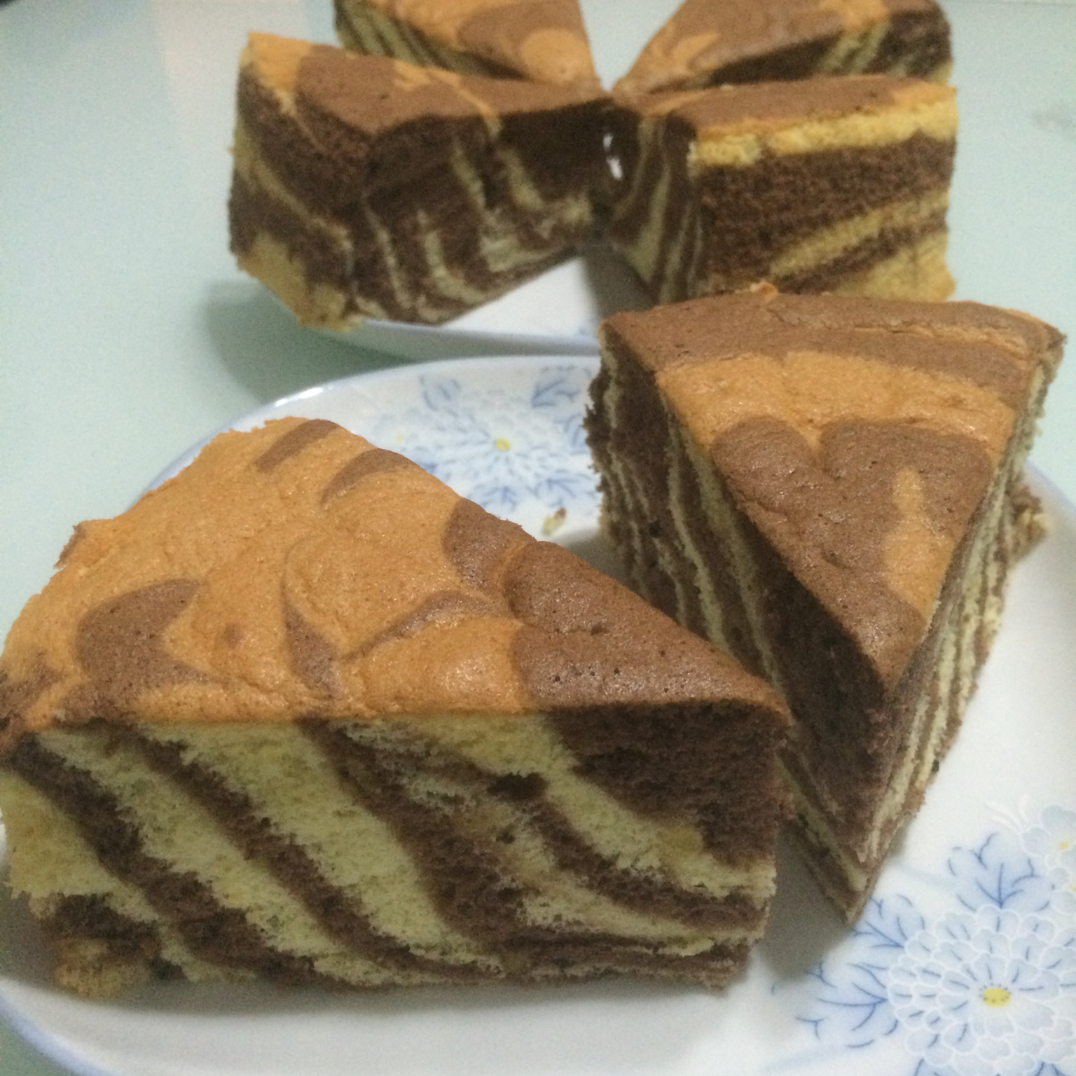 双色拉花戚风蛋糕