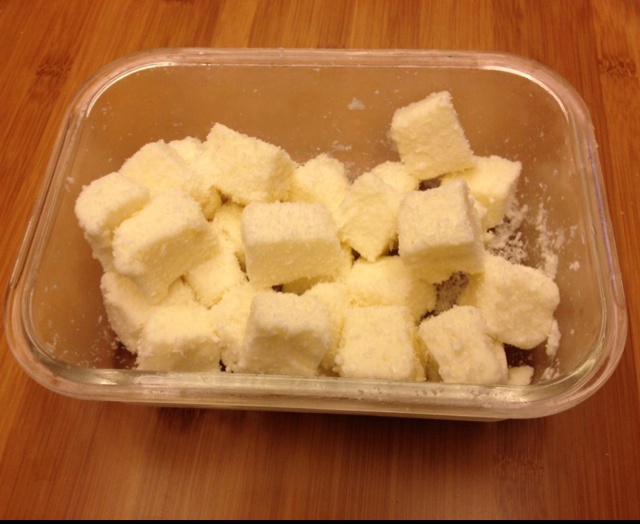 椰丝牛奶小方糕