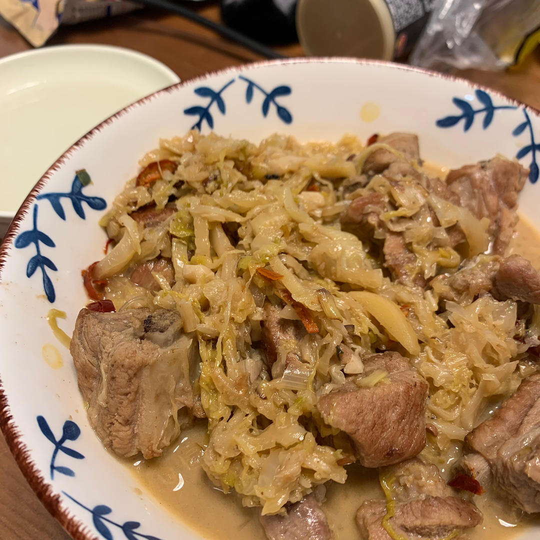 东北酸菜炖排骨