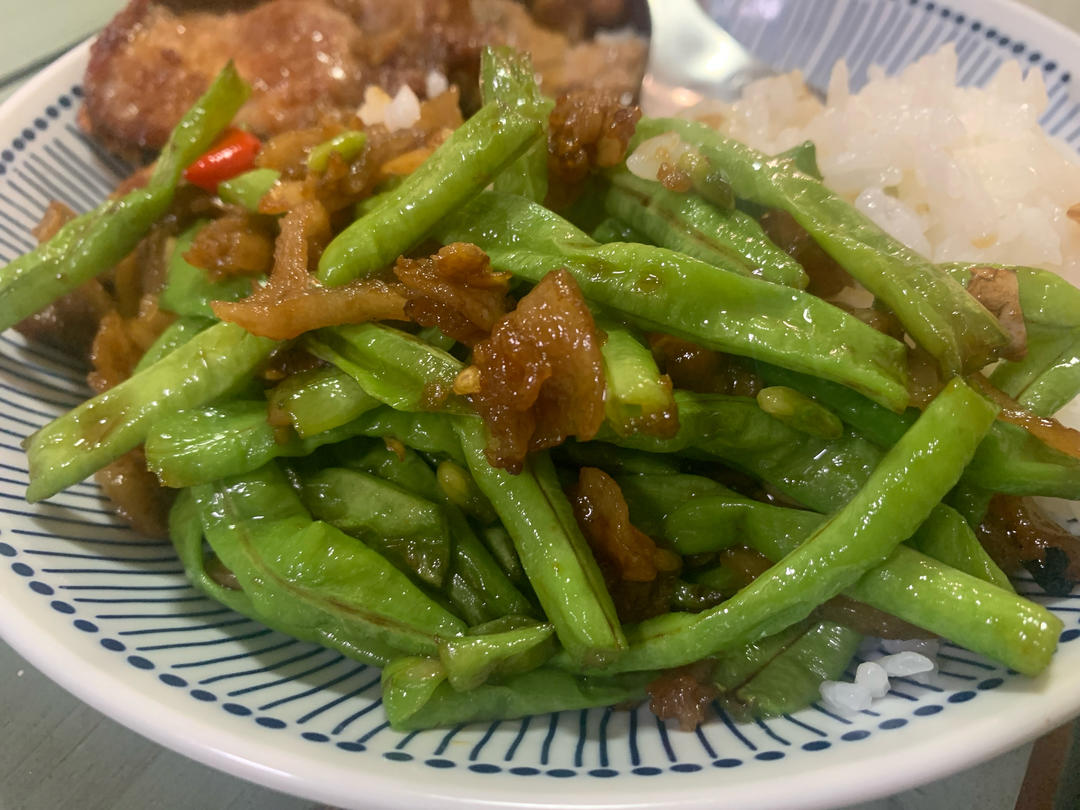 五花肉炒豆角