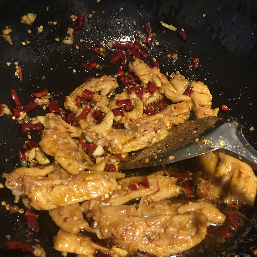 冷吃香辣鸡翅尖 好好吃！