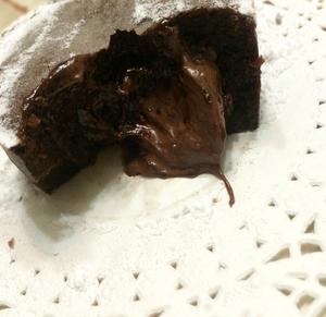 爆浆巧克力蛋糕的做法 步骤8