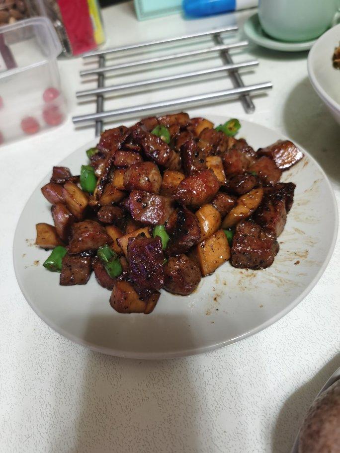 黑椒杏鲍菇牛肉粒
