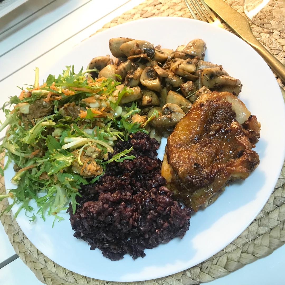 超美味易做-香煎鸡腿肉