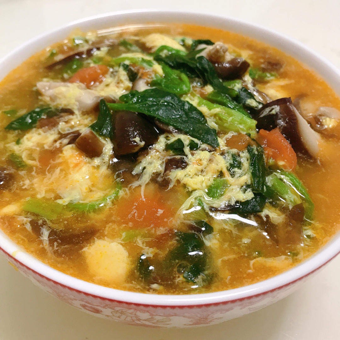 香菇菠菜蛋花汤+番茄紫菜（超简单）