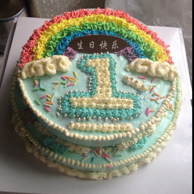 奶油水果装饰蛋糕