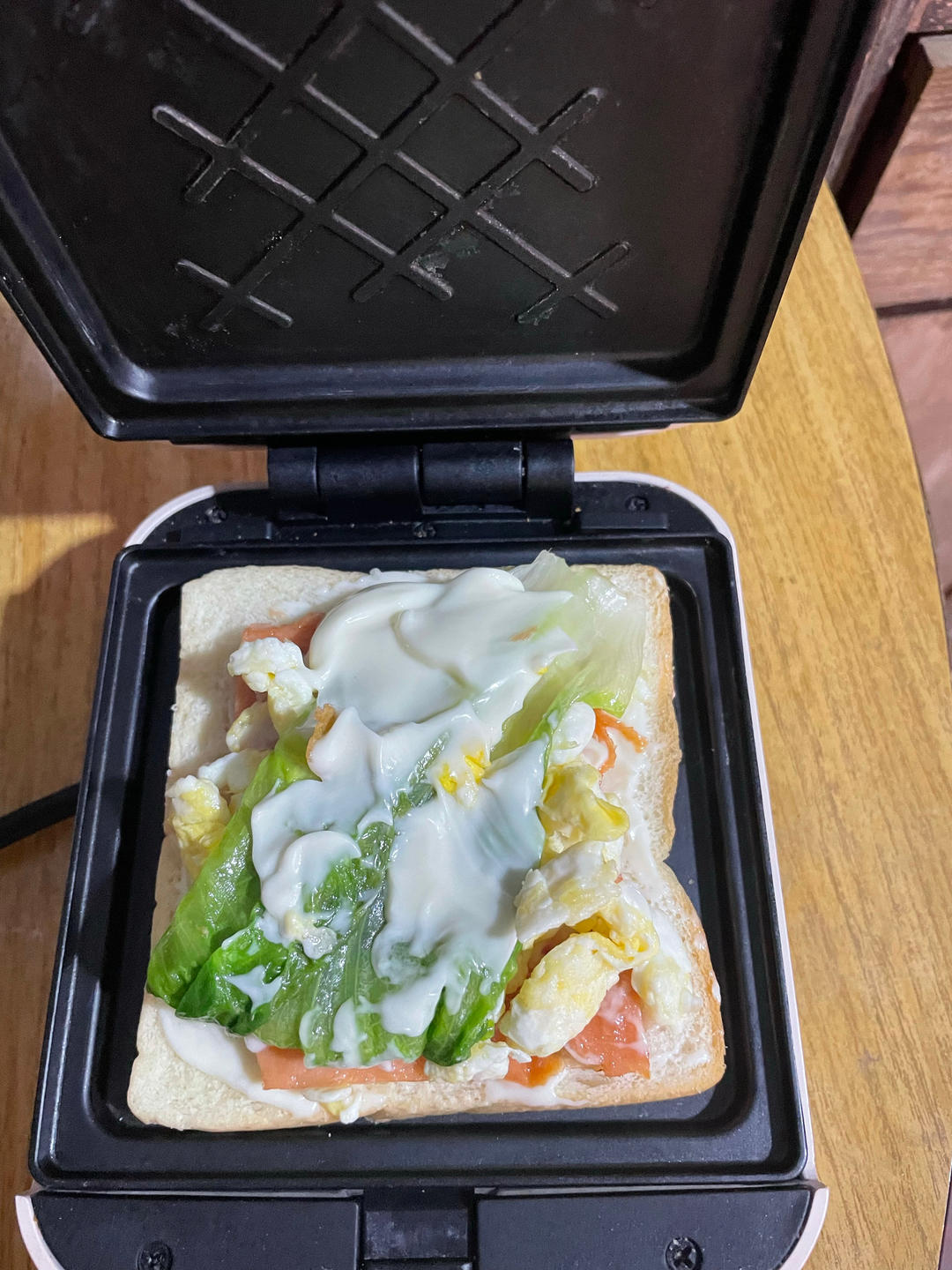 简单早餐机（轻食机热压）做三明治