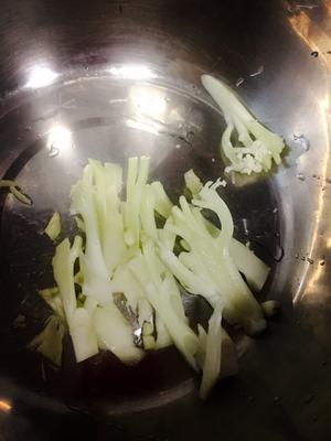 腌制有机花菜的做法 步骤2