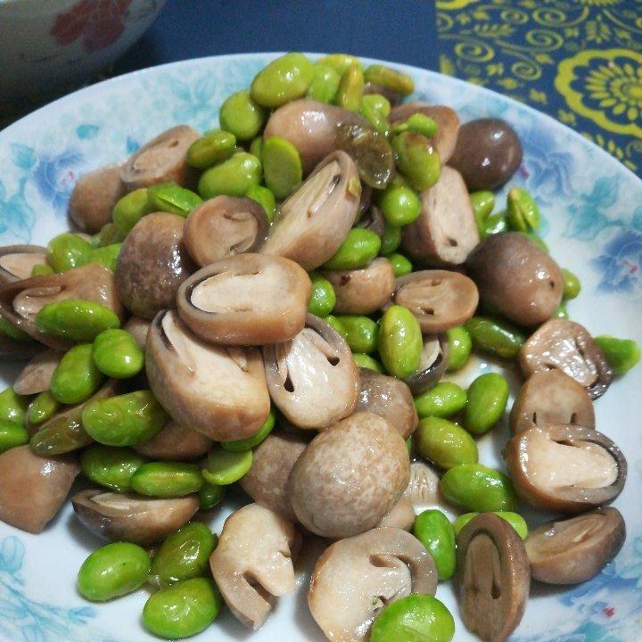 美味家常菜之草菇毛豆