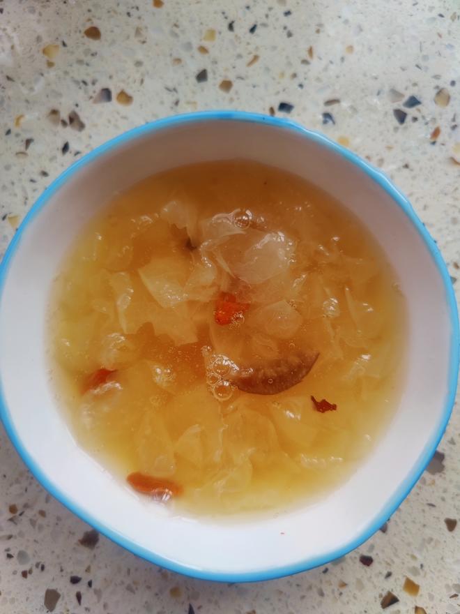 【银耳汤的做法步骤图,银耳汤怎么做好吃】浅伈_下厨房