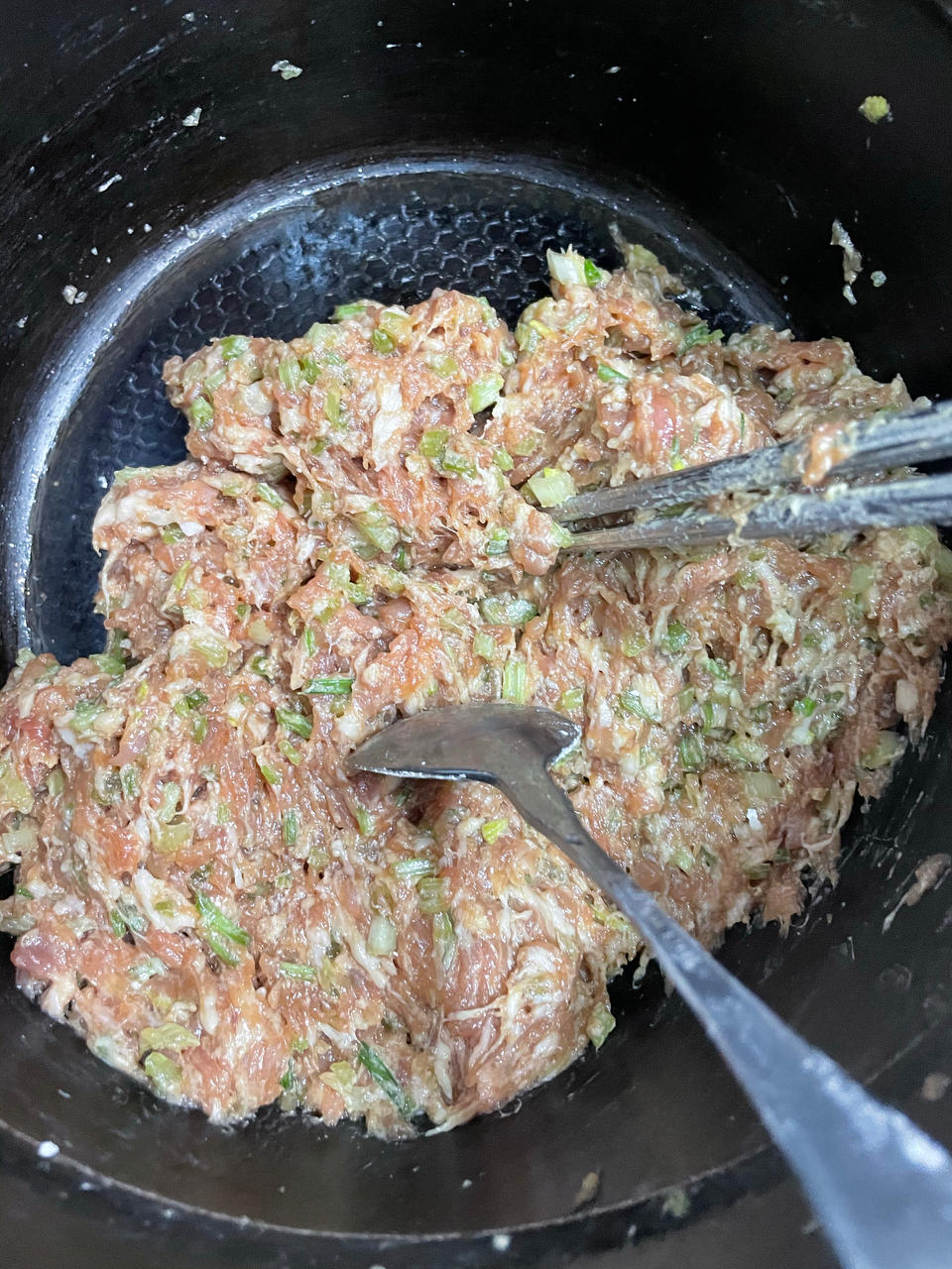 万能鲜肉馅的做法（饺子馅包子馅零失手通用）