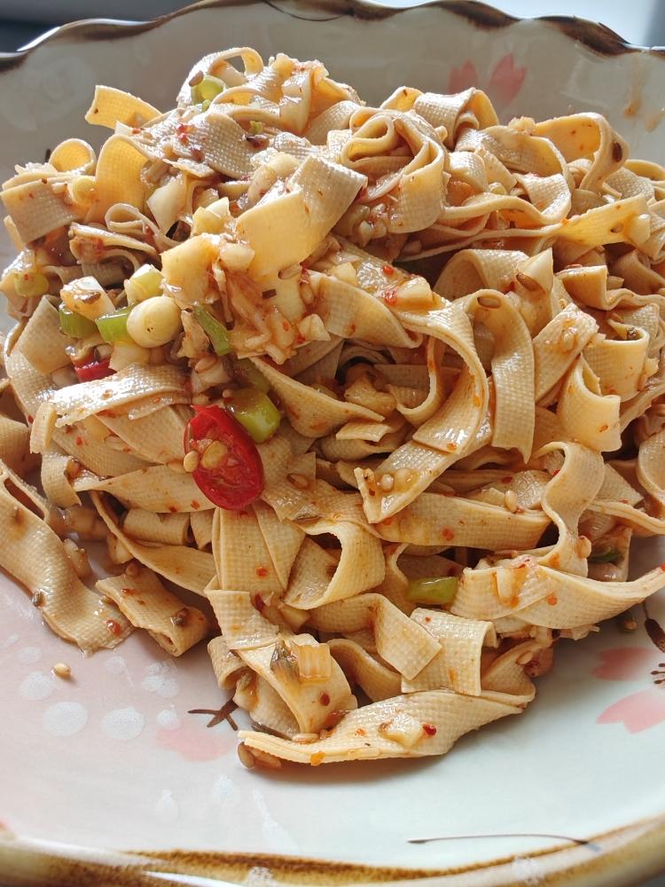 零失败‼️比辣条还好吃百倍〰️香辣豆皮