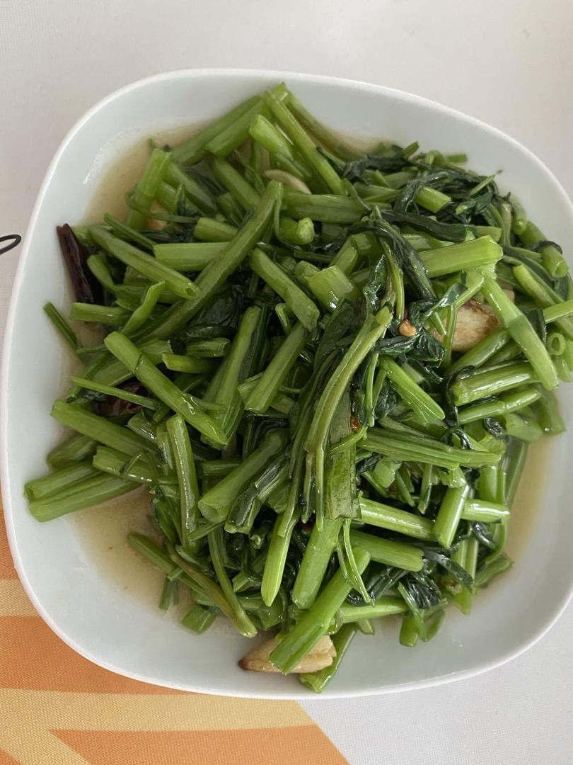 炝炒空心菜（不黑的秘密）