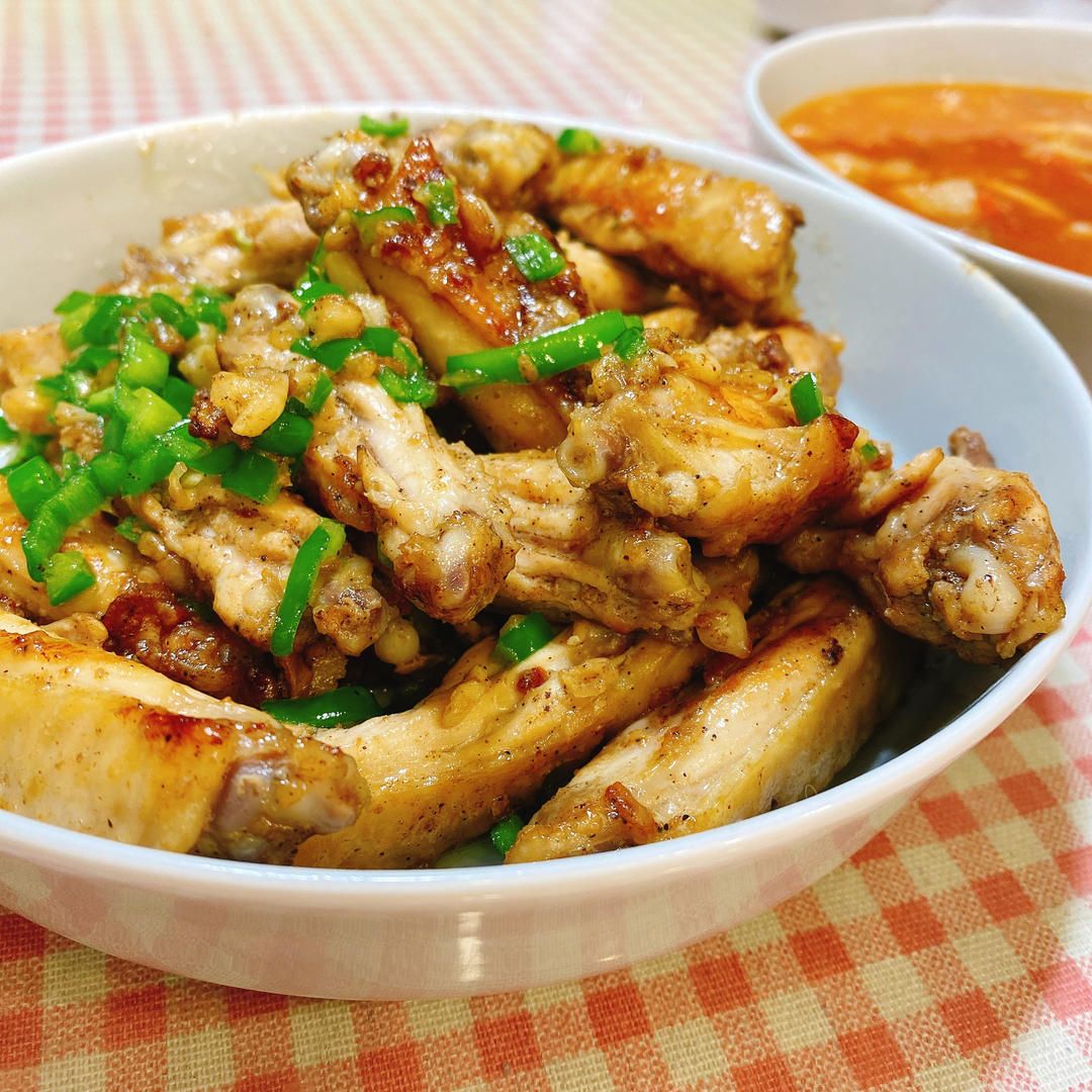 蒜香鸡翅，这才是鸡翅最好吃的做法