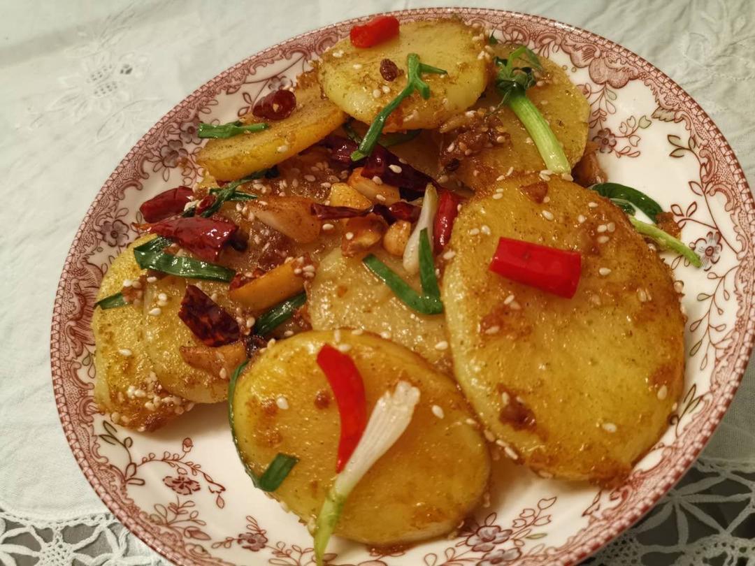 不吃米饭也能吃掉半盘的干锅土豆片