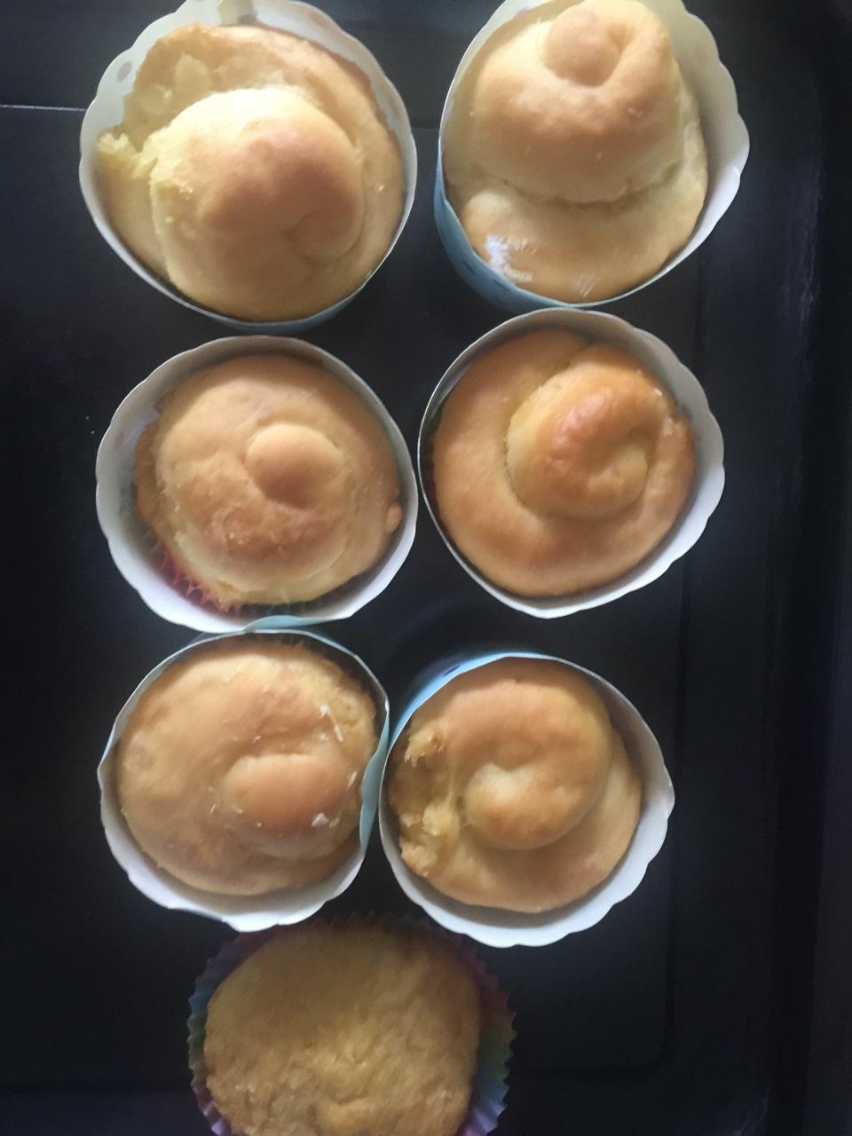 千层椰蓉小面包