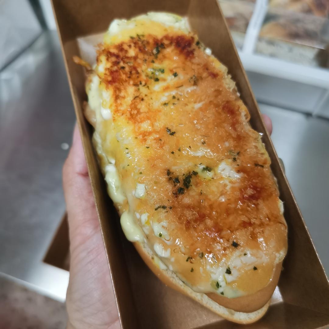 网红芝士瀑布鸡排包