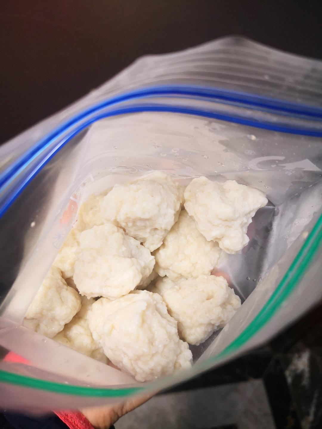 超Q弹的鸡肉丸，可以当乒乓球打的那种（减脂期必备）无淀粉，配方做法都超简单