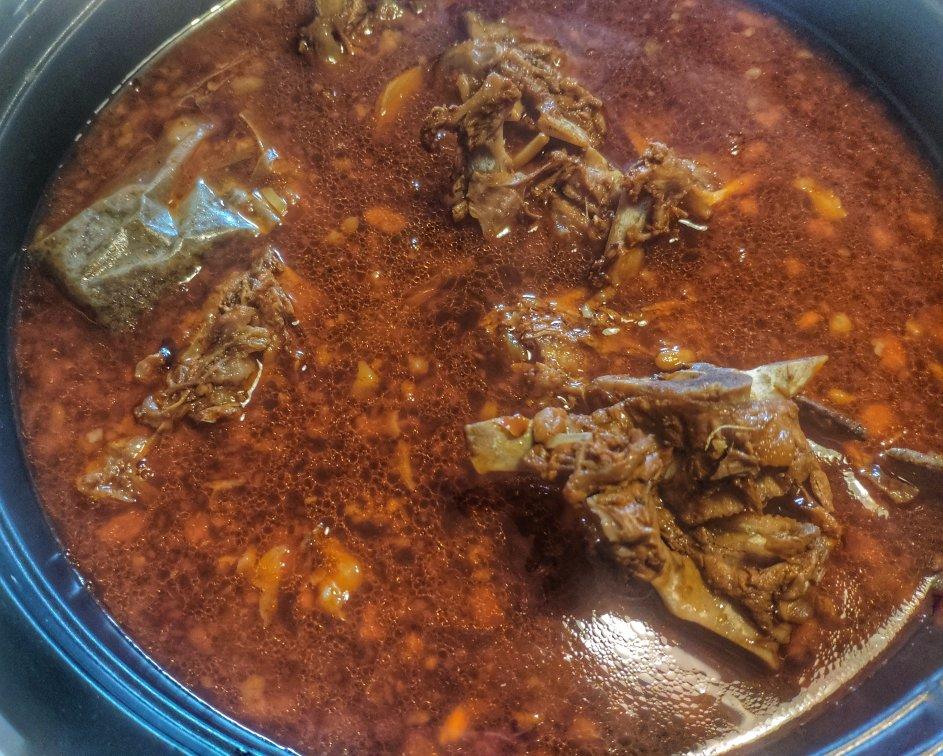 堂妈教你做红汤羊蝎子火锅