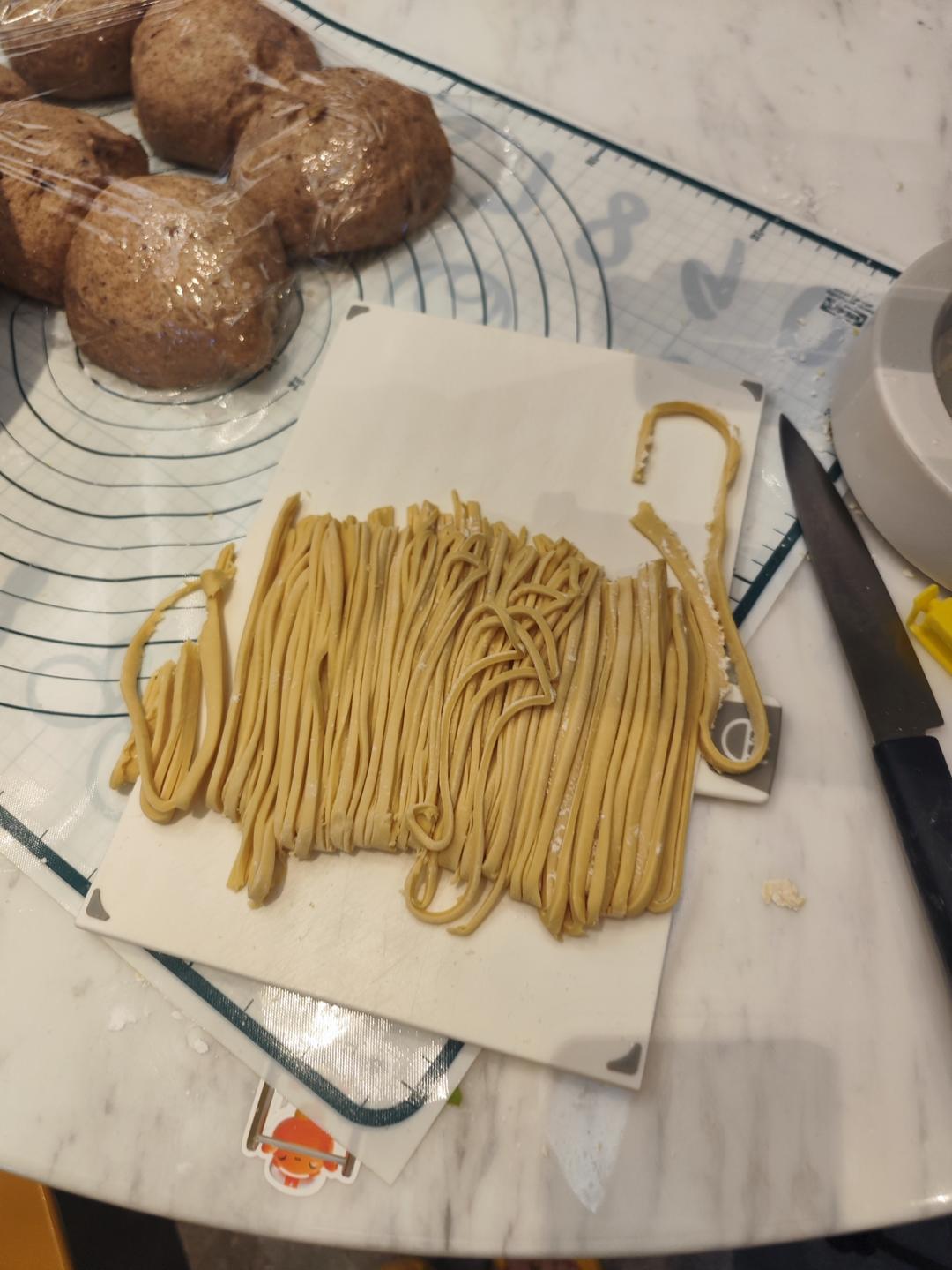 自制面条鸡蛋面（压面机版）