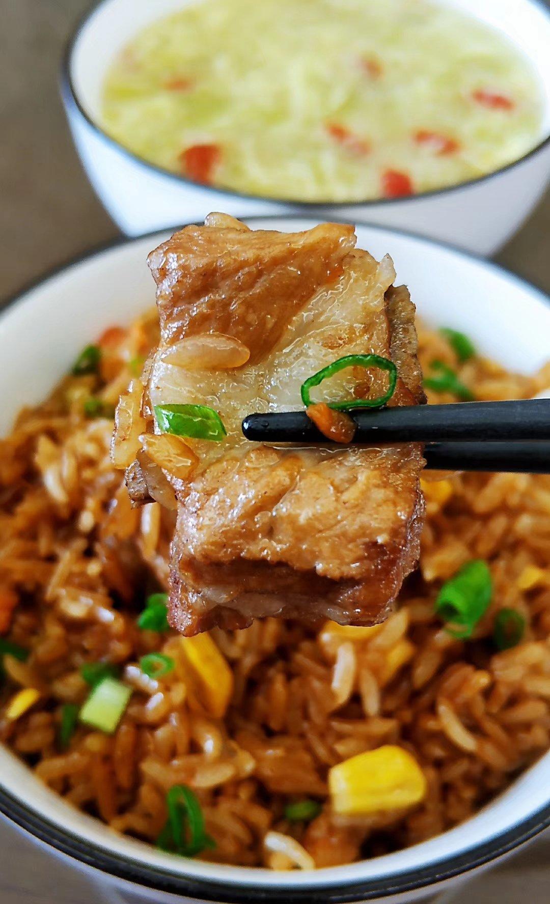 电饭锅版排骨焖饭